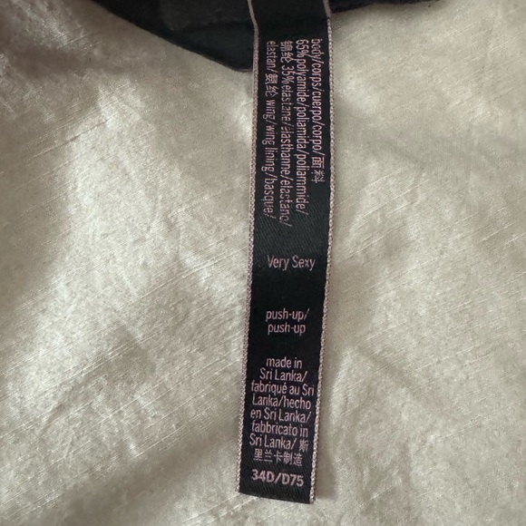 Victoria Secret Bra - Picture 4 of 4